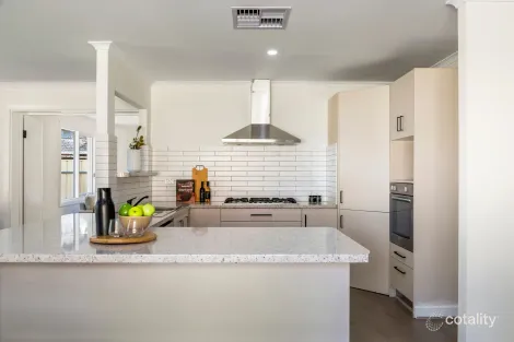 Property photo of 10 Closeburn Crescent Salisbury Park SA 5109