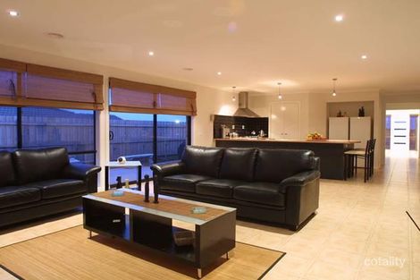 Property photo of 3 Gilbert Place Berwick VIC 3806