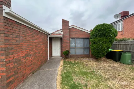 2/62 Heversham Gr, Greenvale, VIC 3059
