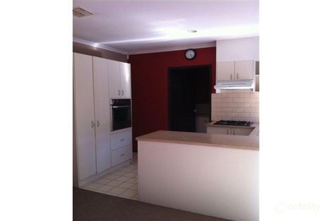 Property photo of 6 Kings Court Oakleigh East VIC 3166