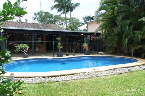 10 Yango St, Pacific Paradise, QLD 4564