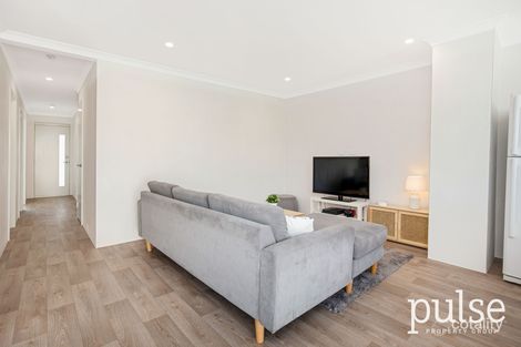 Property photo of 51 Turquoise Boulevard Treeby WA 6164