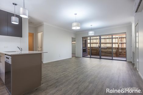 Property photo of 4/126 Long Street Centenary Heights QLD 4350