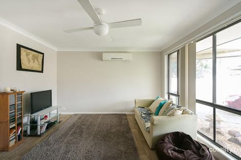 Property photo of 8 Jane Close Lake Haven NSW 2263
