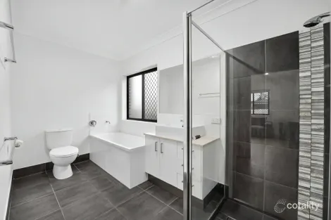 Property photo of 8 Bronze Court Griffin QLD 4503
