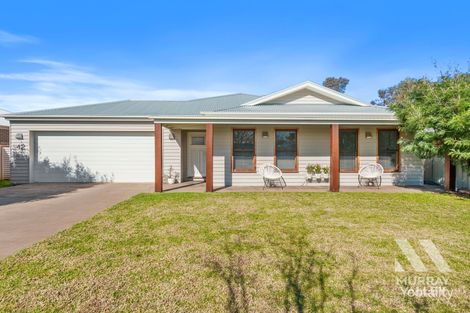 42 Lakeviews Cct, Yarrawonga, VIC 3730