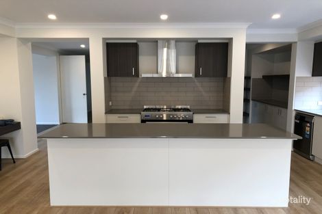 Property photo of 60 Cinnamara Circuit Tarneit VIC 3029