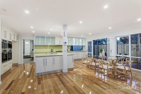 Property photo of 108 Lawrence Road Mount Waverley VIC 3149