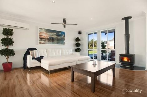 Property photo of 41 Streeton Drive Metford NSW 2323