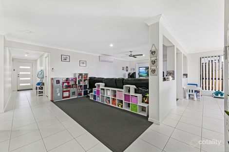 Property photo of 5 Yorkshire Road Park Ridge QLD 4125