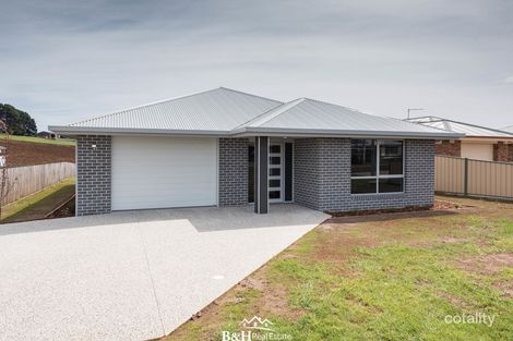 104 Pine Rd, Penguin, TAS 7316