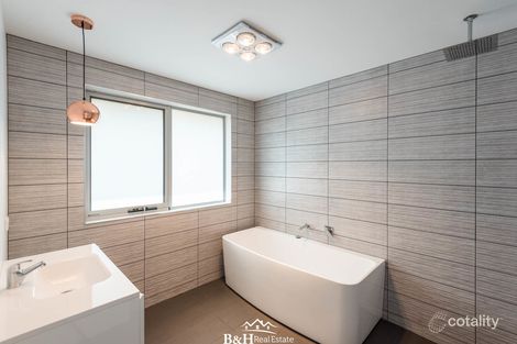 Property photo of 104 Pine Road Penguin TAS 7316