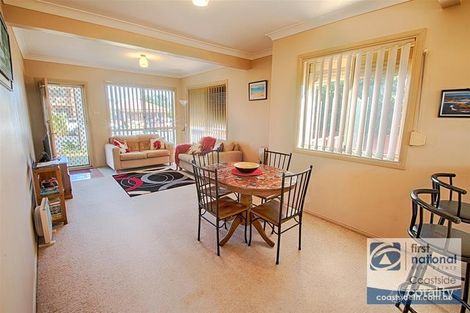Property photo of 1/37 Reddall Parade Lake Illawarra NSW 2528