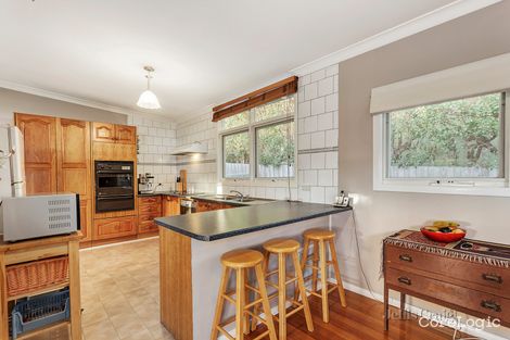 Property photo of 1 Erica Street Mount Waverley VIC 3149