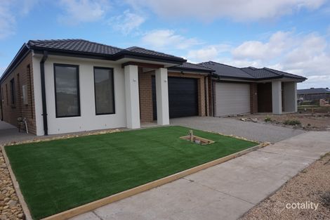 Property photo of 19 Darsham Crescent Point Cook VIC 3030