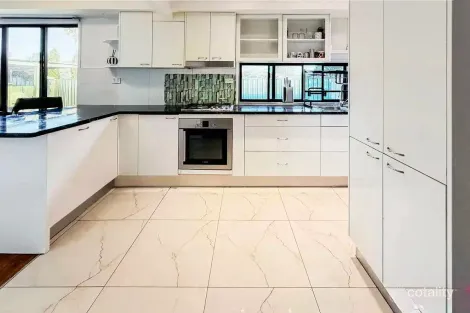 Property photo of 8/5 Woodvale Close Plumpton NSW 2761