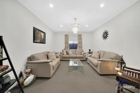 Property photo of 271 Highlander Drive Craigieburn VIC 3064