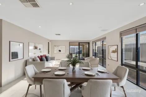 Property photo of 28 Lukin Loop Pinjarra WA 6208