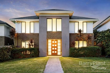 Property photo of 18 Brockhoff Drive Burwood VIC 3125
