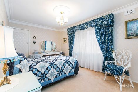 Property photo of 3 Nethercote Drive Mount Waverley VIC 3149
