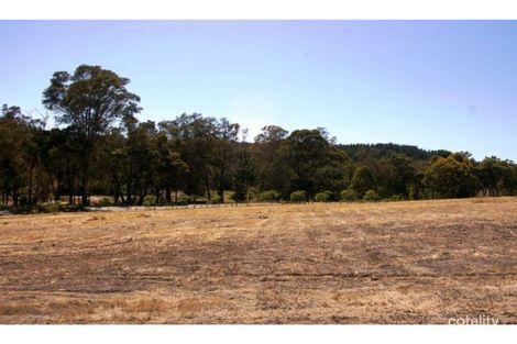 3 Hitchcock Dr, Nannup, WA 6275