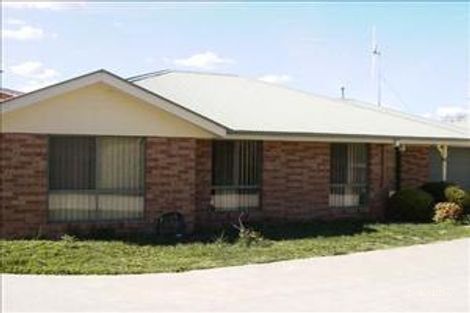 Property photo of 2/53A Kenna Street Orange NSW 2800