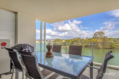 Property photo of 16/1 Lakefront Crescent Varsity Lakes QLD 4227