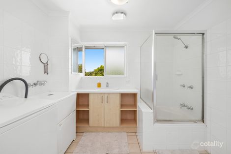 Property photo of 4/21 Embie Street Holland Park West QLD 4121