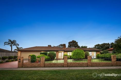 16 Woodside Ave, Frankston South, VIC 3199