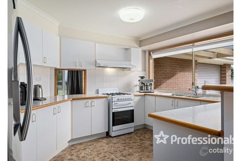 Property photo of 8 Elmslie Circuit West Wodonga VIC 3690