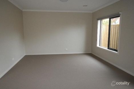 Property photo of 2 Palm Place Yarra Junction VIC 3797