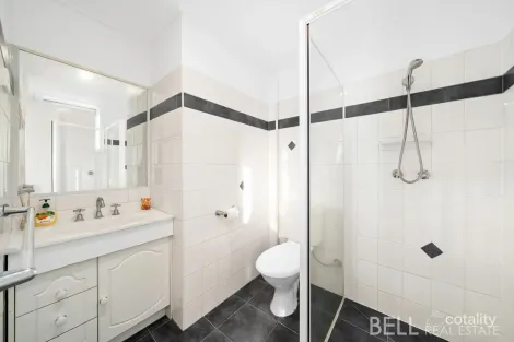Property photo of 2 Summerhill Road Montrose VIC 3765
