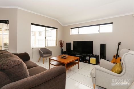 Property photo of 4 Ardea Way Tapping WA 6065