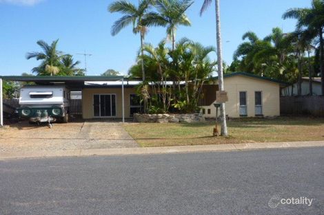 32 Manus St, Trinity Beach, QLD 4879