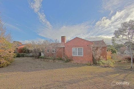 Property photo of 2 McKinlay Street Narrabundah ACT 2604