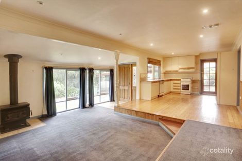 Property photo of 2 Upton Road Emerald VIC 3782