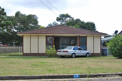 19 Echuca Cres, Koonawarra, NSW 2530