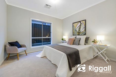 Property photo of 25 Fairview Terrace Clearview SA 5085