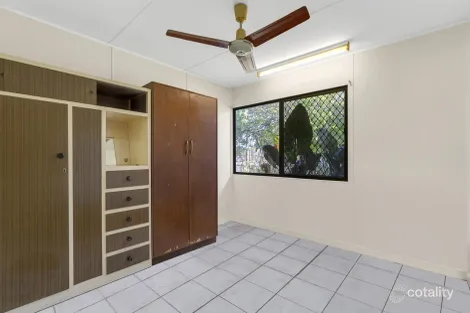 Property photo of 12 Walnut Close Manoora QLD 4870