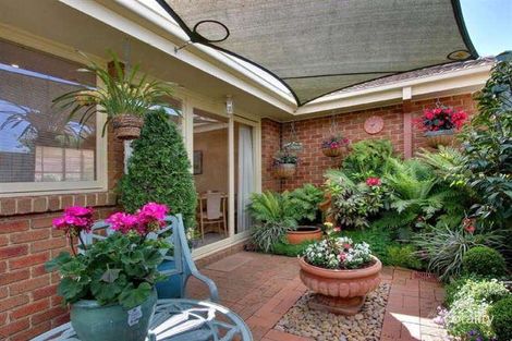 2/89 Barkly St, Mornington, VIC 3931