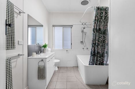 Property photo of 21 McFadden Street Wynnum QLD 4178