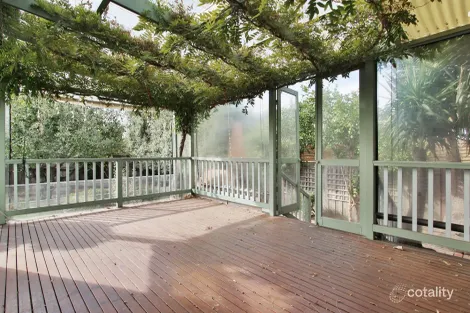 Property photo of 2 Lockwood Street Bentleigh VIC 3204