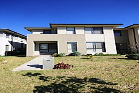 Property photo of 10 Matilda Lane Glenfield NSW 2167