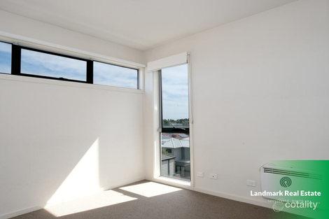 Property photo of 213/251 Ballarat Road Braybrook VIC 3019