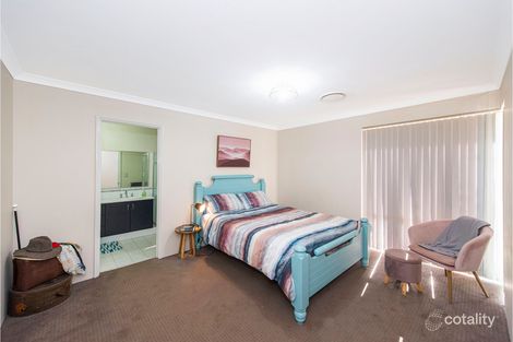 Property photo of 5 Sheehan Way Byford WA 6122