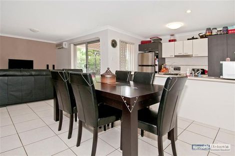 Property photo of 6 Sunrise Crescent Regents Park QLD 4118