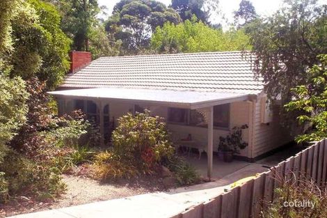 27 Valley Rd, Seville, VIC 3139