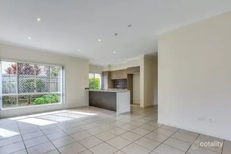 Property photo of 34 Aldea Place Stretton QLD 4116