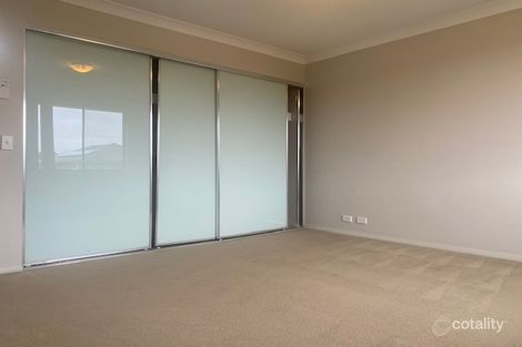 Property photo of 10 Matilda Lane Glenfield NSW 2167