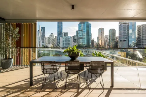 Property photo of 1/2 Scott Street Kangaroo Point QLD 4169